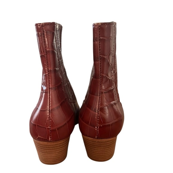 NWOB Schutz Women’s Briani Crocodile Embossed Leather Booties in size 6 - Picture 8 of 10